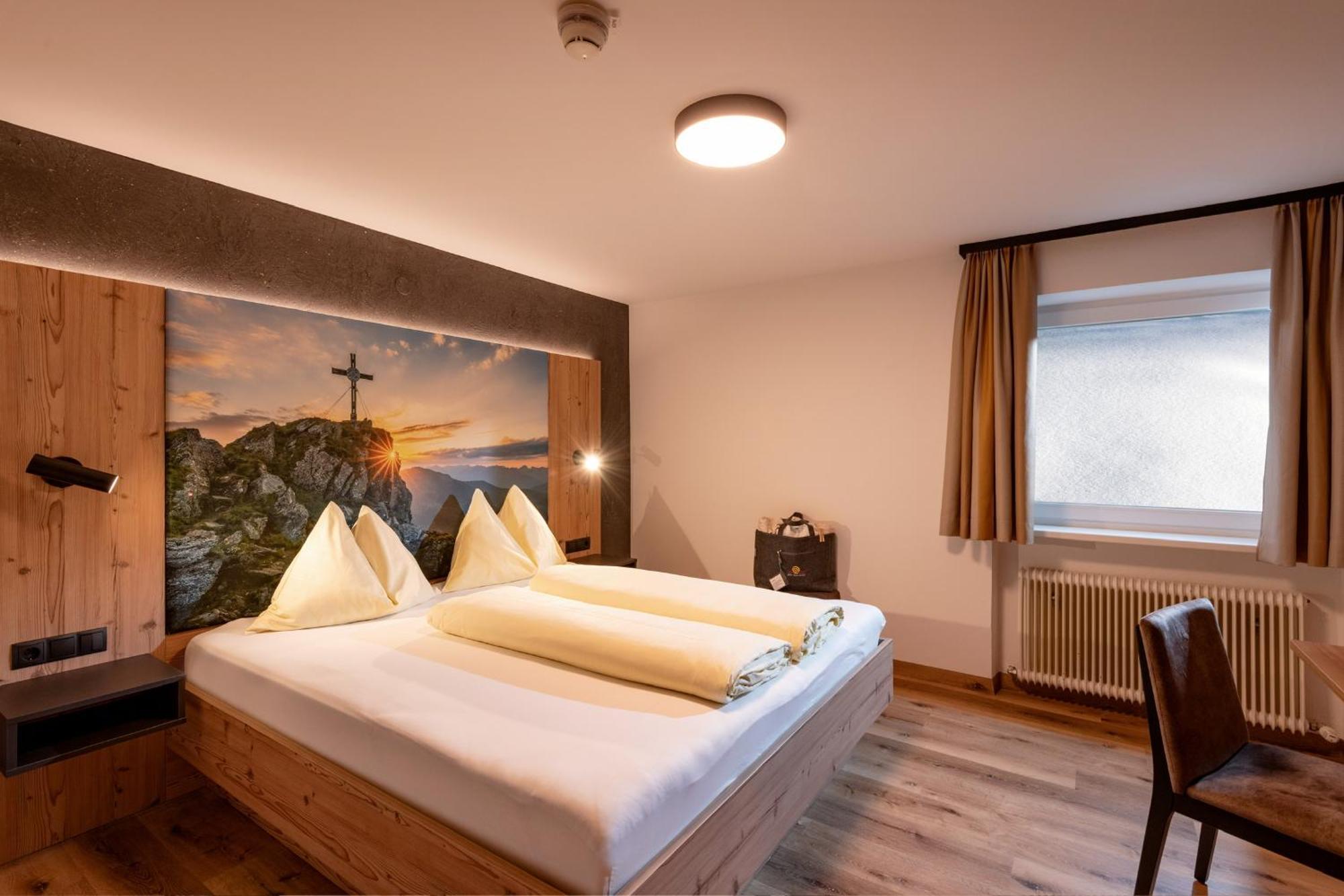 Das Sonnleiten Ski- Und Motorradhotel Bruck Im Zillertal Брук-ам-Циллер Экстерьер фото