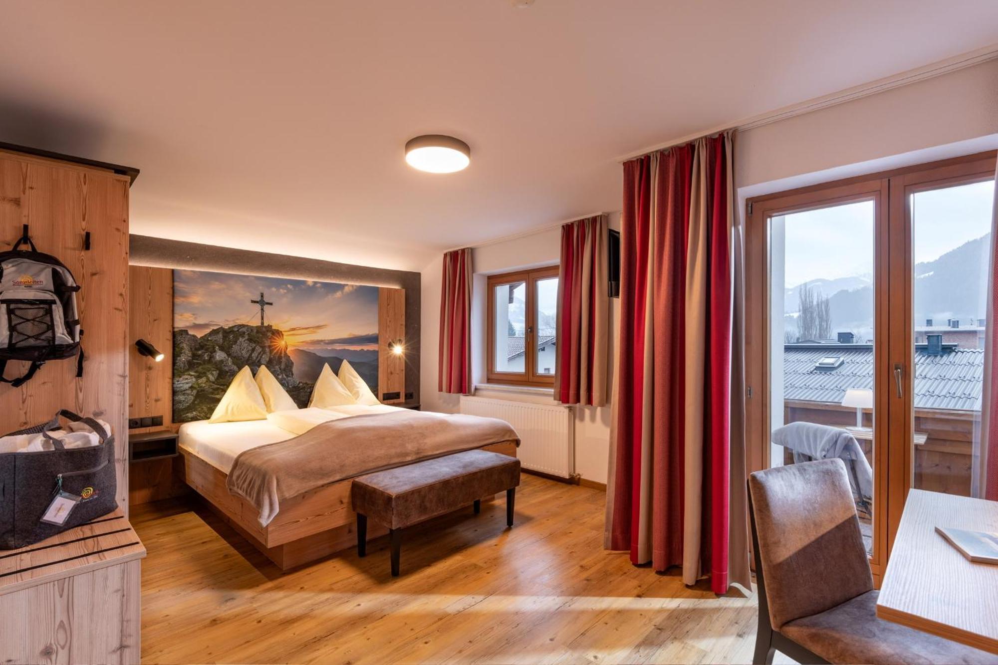 Das Sonnleiten Ski- Und Motorradhotel Bruck Im Zillertal Брук-ам-Циллер Экстерьер фото